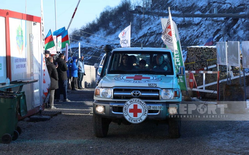 ICRC vehicles move freely from Lachin to Khankandi
