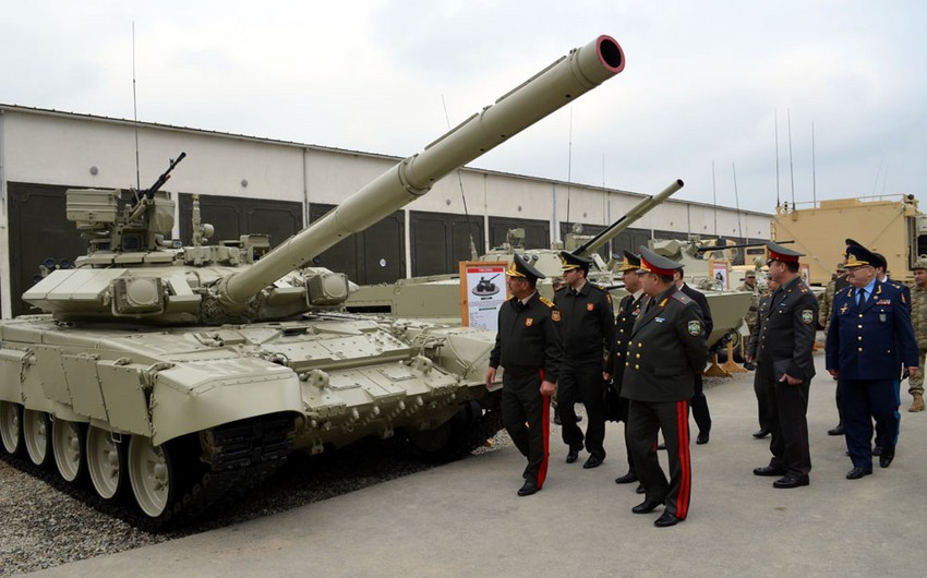 Министры обороны Азербайджана и Узбекистана посетили воинскую часть