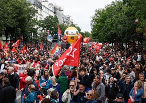 В акциях левых партий во Франции приняли участие около 250 тыс. человек 