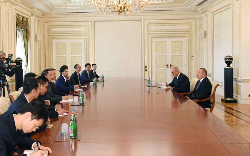 President Ilham Aliyev receives delegation led by Xinhua editor-in-chief