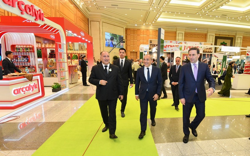 Azerbaijan's Minister of Economy meets with President of Turkmenistan
