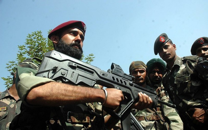 India sends 8,000 more troops to Kashmir