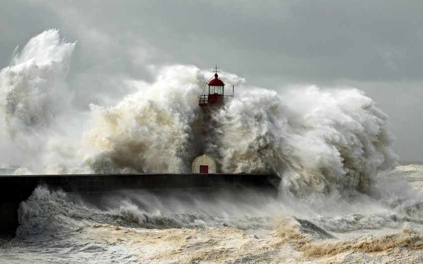 Storm Beta forms in Atlantic Ocean