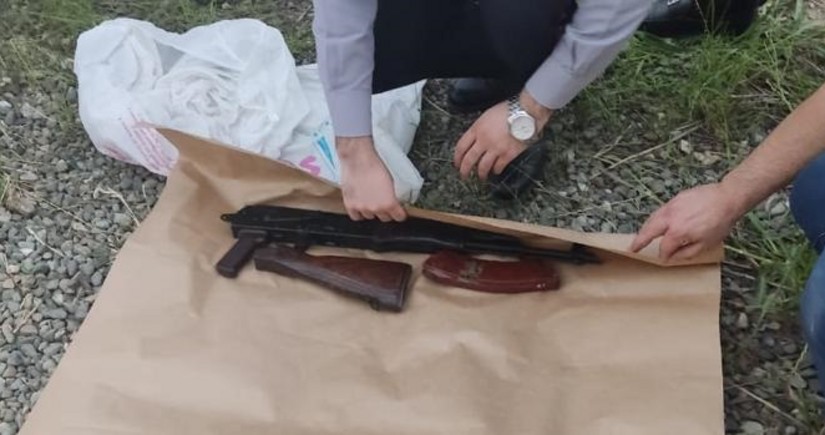 Goranboy sakinində avtomat və narkotik aşkarlanıb
