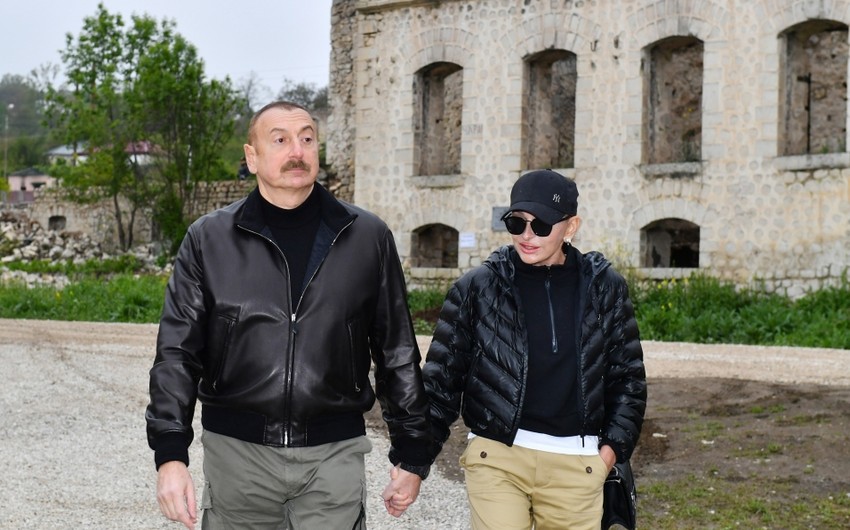 Президент Ильхам Алиев и первая леди Мехрибан Алиева посетили Шушу