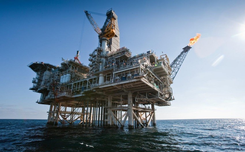 Azerbaijani oil price rises 2%