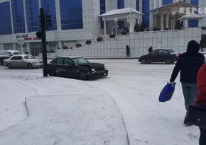 Icy roads caused serious problems for road traffic in Baku - VIDEO