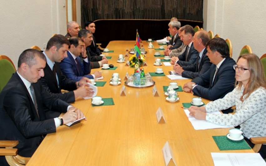 ​Министр обороны Азербайджана встретился с премьер-министром Литвы