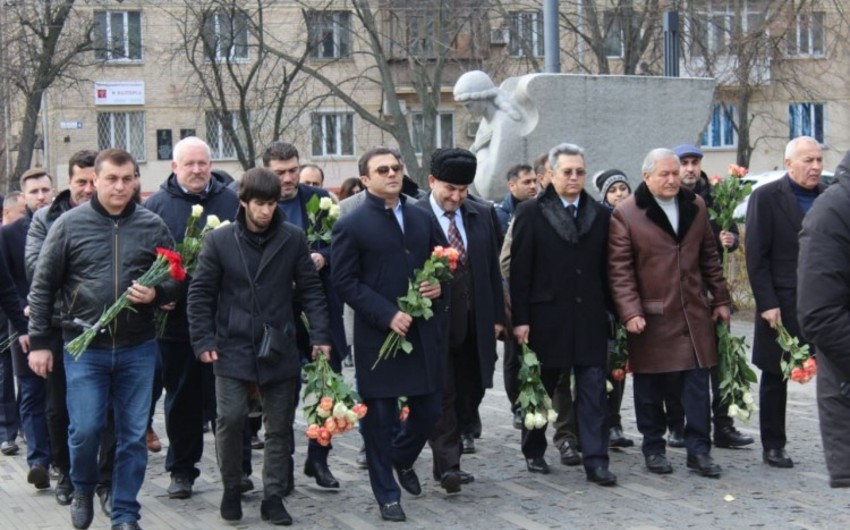 Ukrayna azərbaycanlıları Xocalı soyqırımını anıb - FOTO