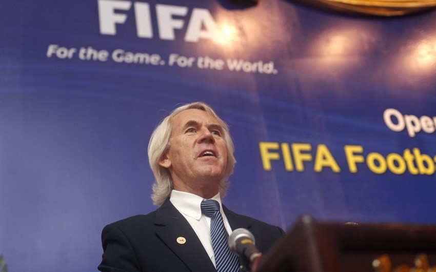 Глава медицинского департамента ФИФА покинул свой пост