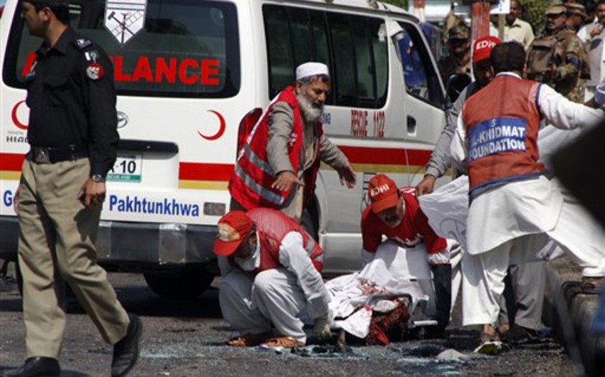 Шестнадцать человек погибли в Пакистане в результате теракта против шиитов