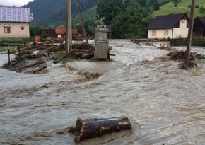 В регионах Азербайджана идут интенсивные дожди, на реках прошли сели