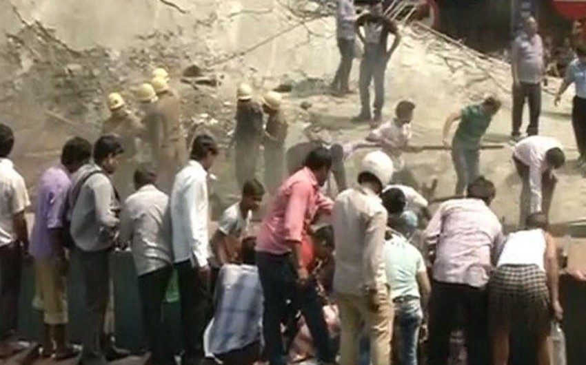 Hindistanda körpünün çökməsi nəticəsində 10 nəfər ölüb