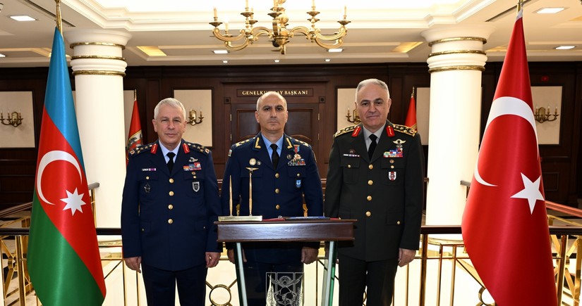 Turkish Chief of General Staff receives Azerbaijani Air Force Commander