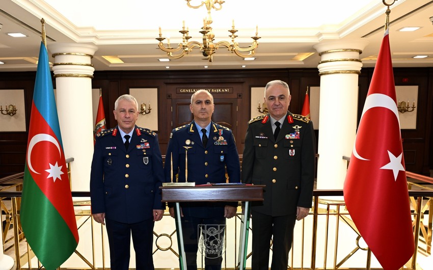 Turkish Chief of General Staff receives Azerbaijani Air Force Commander