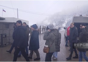 Group of foreign media representatives arrive on scene to cover protest on Khankendi-Lachin road