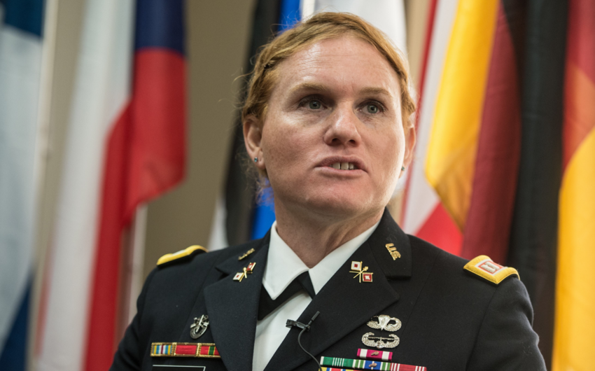 Pentagon again allows transgender people to serve in US Army