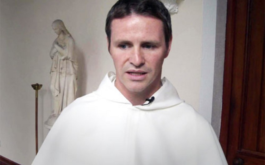 Бывший футболист Манчестер Юнайтед стал католическим священником