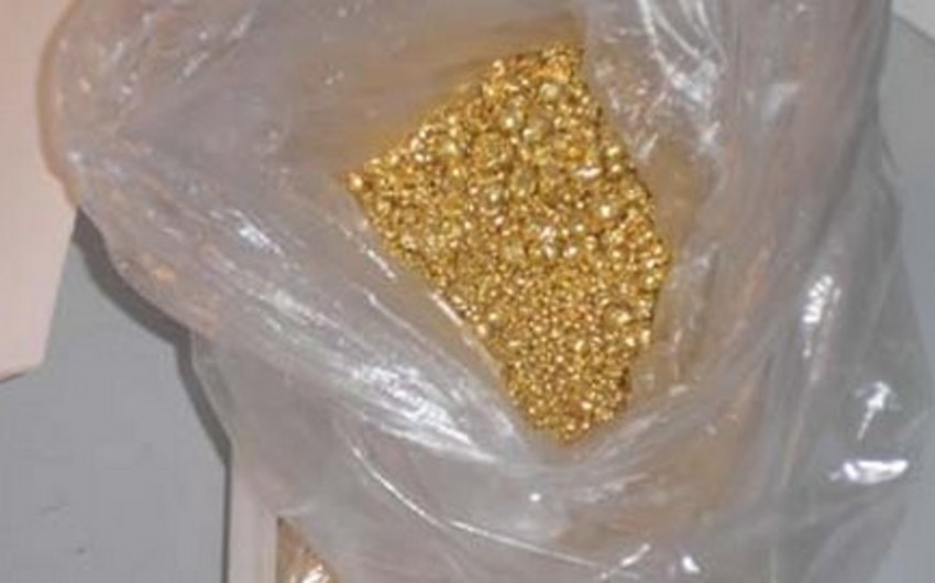 Azerbaijani citizens detained for attempting to smuggle 12 kg of gold to Georgia