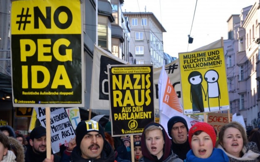 2,000 people protest PEGIDA in Germany