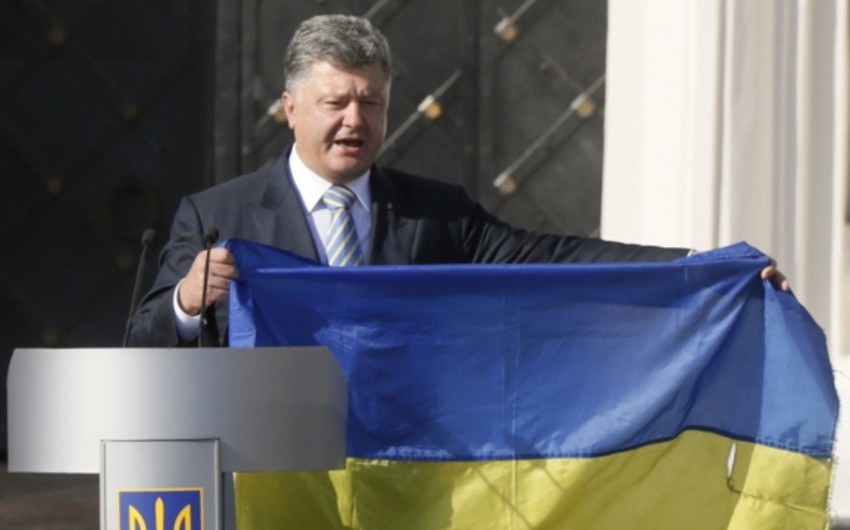 Порошенко: За время конфликта на Донбассе погибло более двух тысяч украинских военных