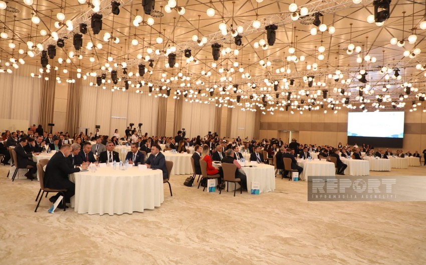 В Баку проходит Форум развития образования