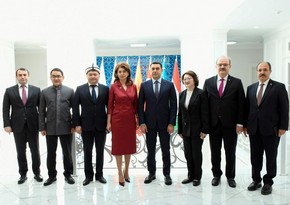 В Баку состоялось первое заседание Совета Фонда тюркской культуры и наследия