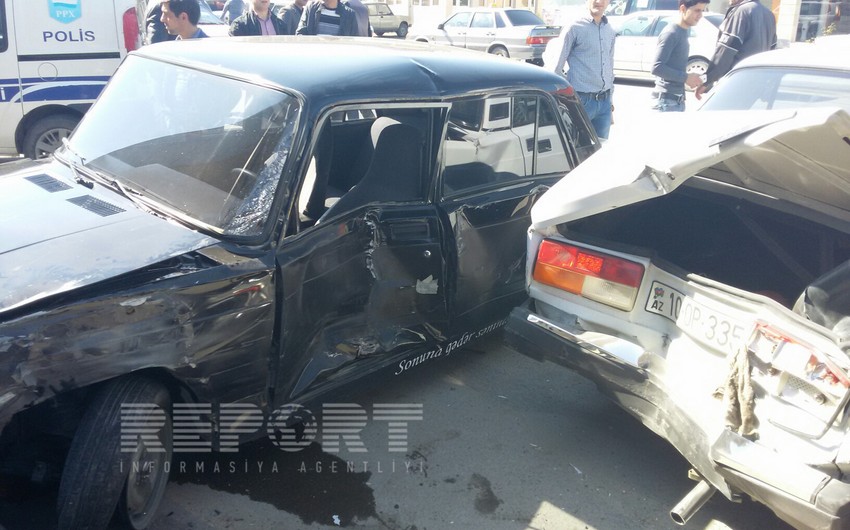 В Азербайджане столкнулись 7 автомобилей, по меньшей мере пострадали 8 человек