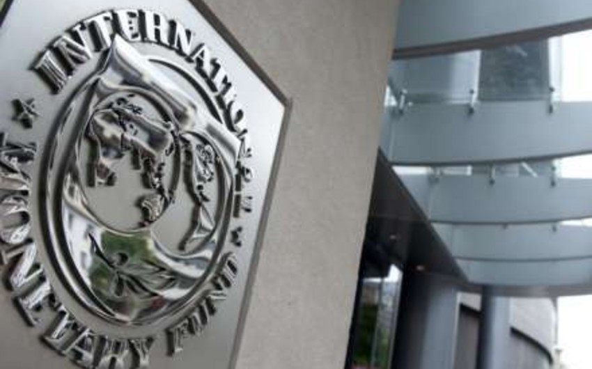 IMF cari hesab balansının kəsiri proqnozunu profisitə dəyişib