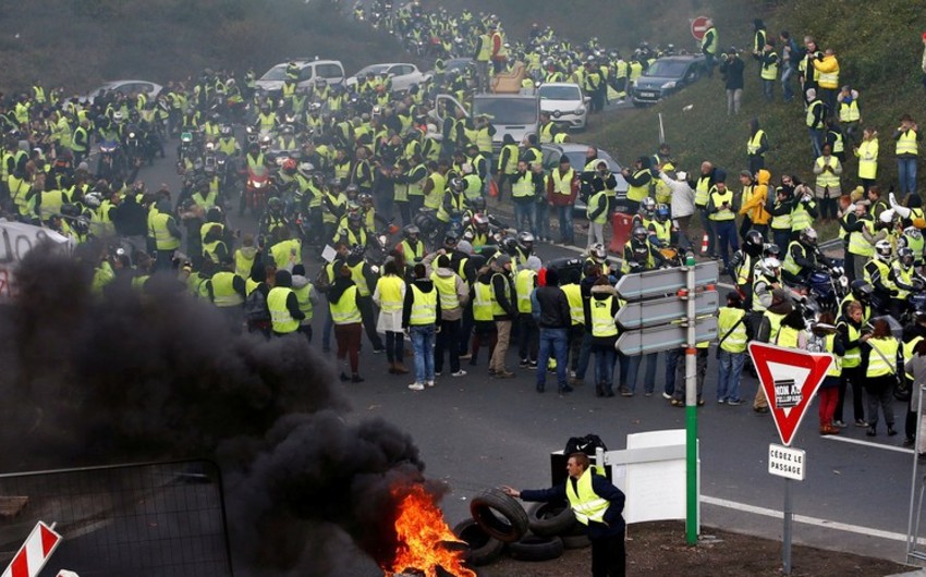 Число пострадавших на акциях протеста во Франции выросло до 500 - ОБНОВЛЕНО