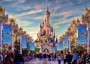 Disney изменит аттракционы в парках из-за обвинений в расизме