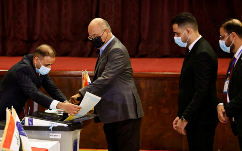 В Ираке завершилось голосование на досрочных парламентских выборах