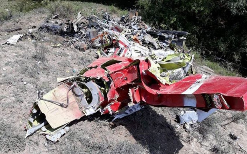 Учебный самолет разбился в Турции