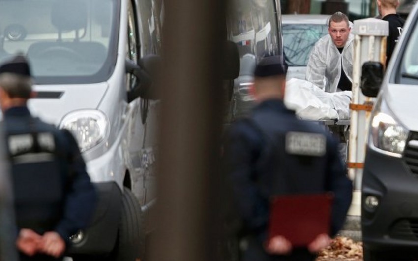 Парижане стоят в очередях для сдачи крови пострадавшим при терактах