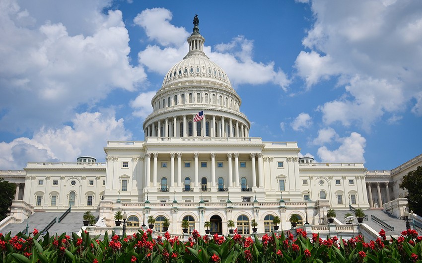 Конгресс США одобрил повышение потолка госдолга на $480 млрд
