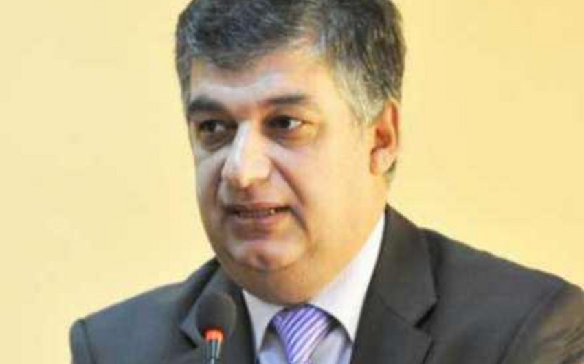​Али Масимли: Рубль начал оказывать серьезное влияние на азербайджанский манат