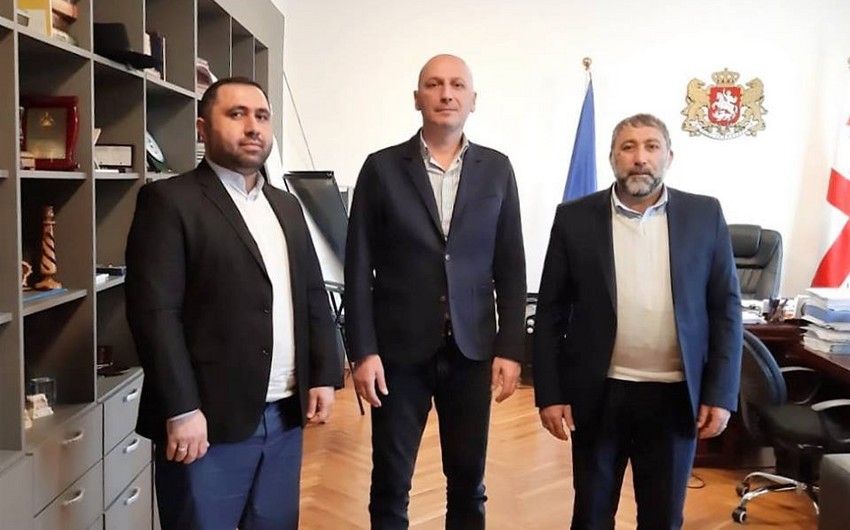 Gürcüstanın hökumət rəsmisi müsəlman icmasının qayğıları ilə maraqlanıb