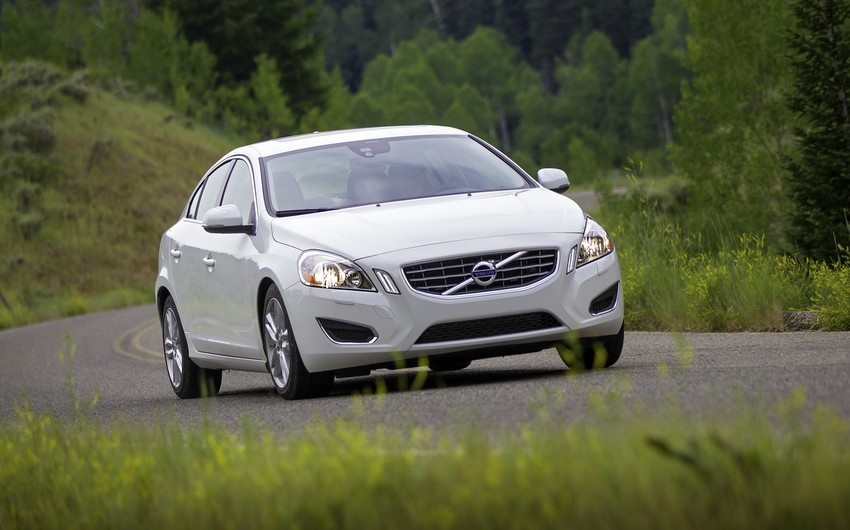 Volvo recalls over 460,000 cars