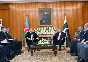 President of Azerbaijan Ilham Aliyev holds expanded meeting with President of Pakistan Asif Ali Zardari in Islamabad