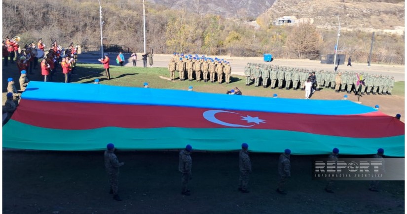 Şuşada Zəfər Günü münasibətilə hərbçilərin yürüşü keçirilib