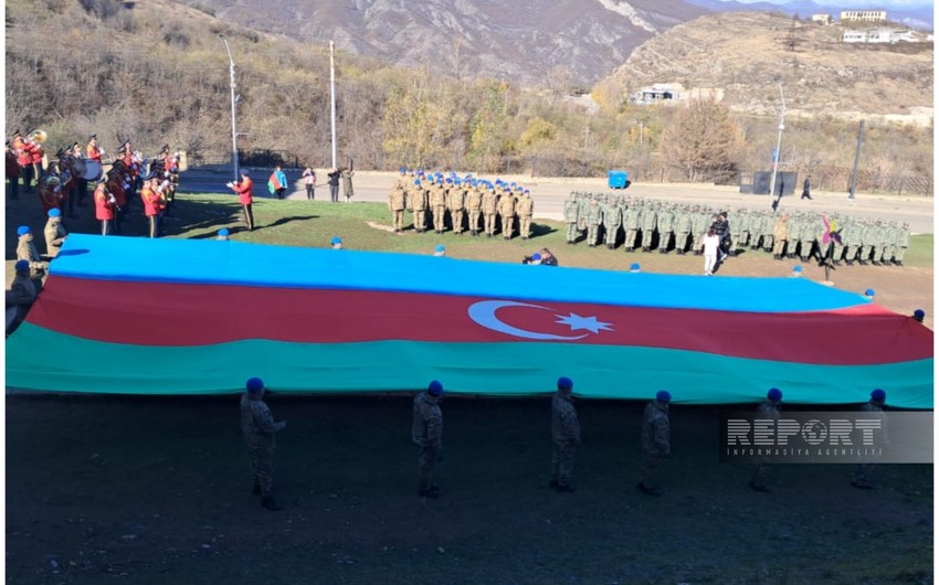 Şuşada Zəfər Günü münasibətilə hərbçilərin yürüşü keçirilib - VİDEO