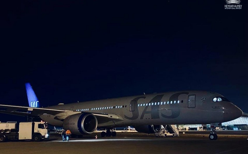 Самолет рейса Копенгаген-Токио совершил вынужденную посадку в Баку