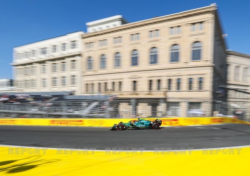 В Баку стартовала основная гонка Формулы 2