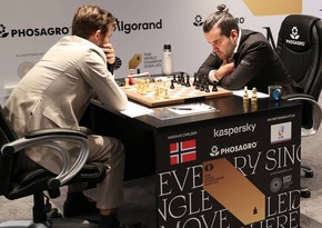 Карлсен сыграл вничью с Непомнящим в 10-й партии матча за шахматную корону
