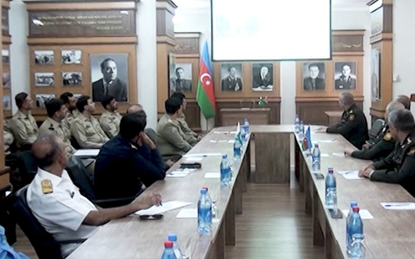 В Баку прошла встреча с делегацией Национального университета обороны Пакистана