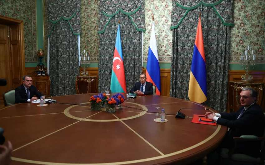 Azerbaijani, Russian, Armenian FMs make statement