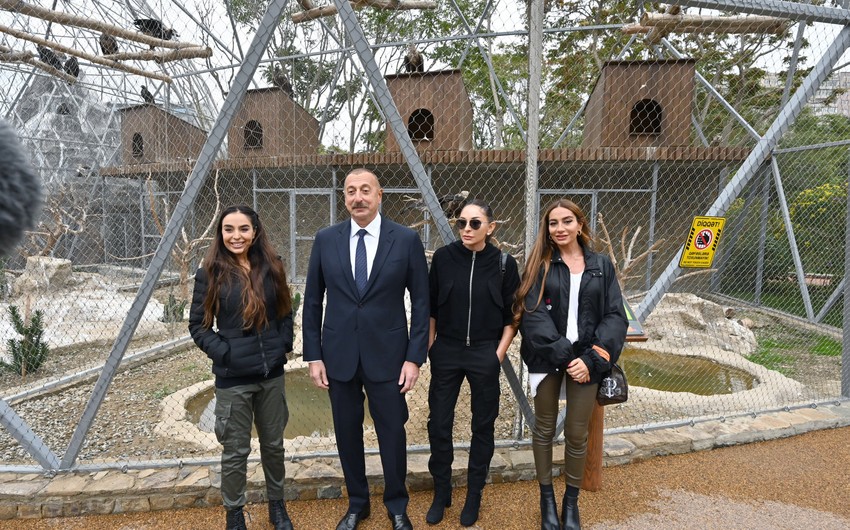 Ilham Aliyev, Mehriban Aliyeva attend opening of overhauled Baku Zoological Park