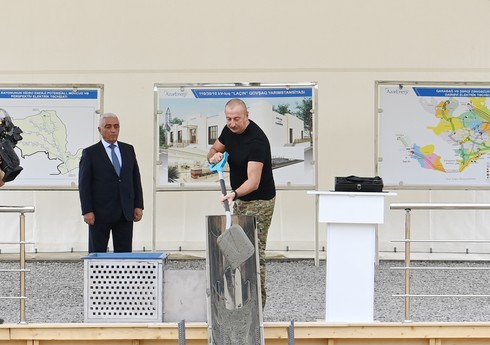 Президент Азербайджана заложил фундамент узловой подстанции "Лачын"