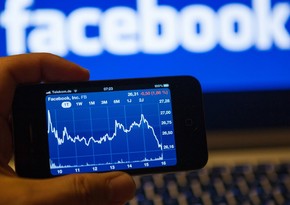 Стоимость акций Facebook начала снижаться
