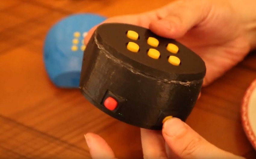 Azerbaijani young inventor contrives special device for visually impaired - VIDEO
